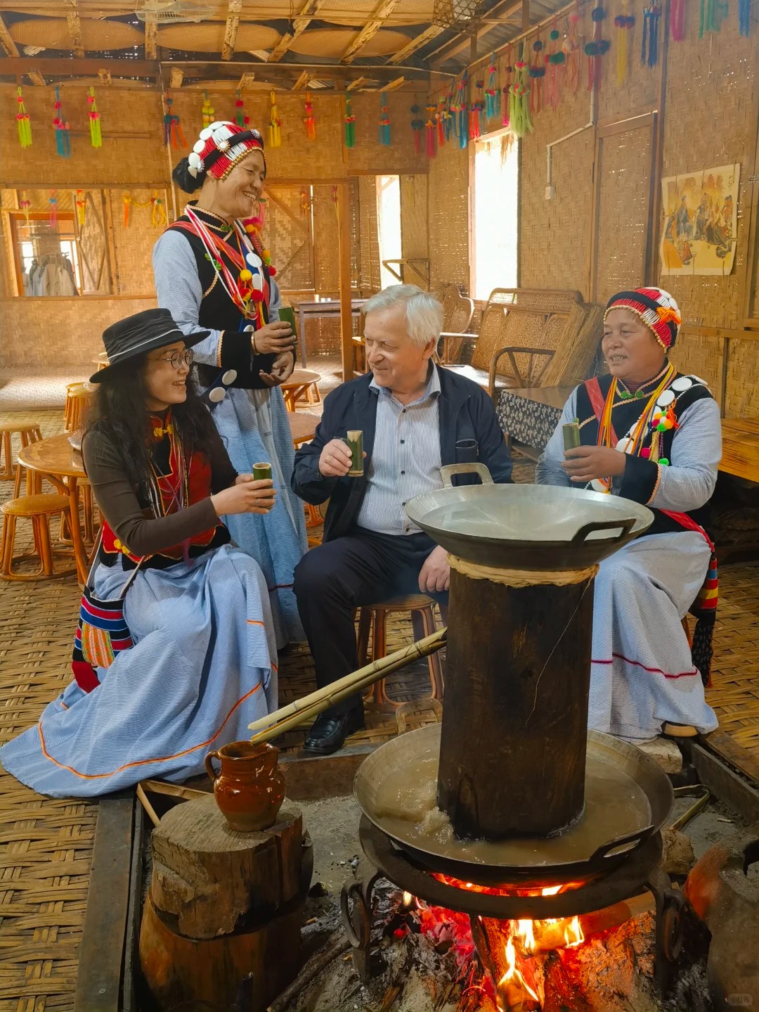 怒江旅游推薦，怒江公司團(tuán)建，怒江游玩推薦，云南怒江3日游：來(lái)怒江傈僳族做客吧